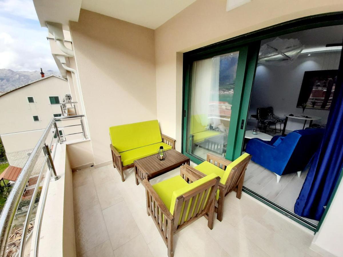 Maritimo Di Cattaro****Lux Apartment With Garage Kültér fotó