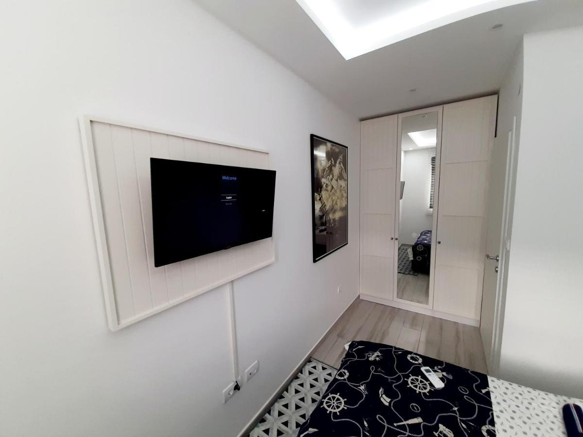 Maritimo Di Cattaro****Lux Apartment With Garage Kültér fotó