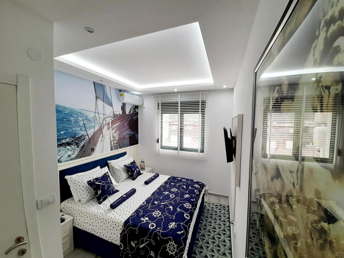 Maritimo Di Cattaro****Lux Apartment With Garage Kültér fotó