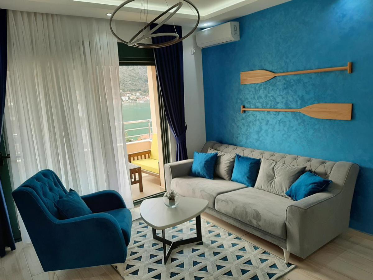 Maritimo Di Cattaro****Lux Apartment With Garage Kültér fotó