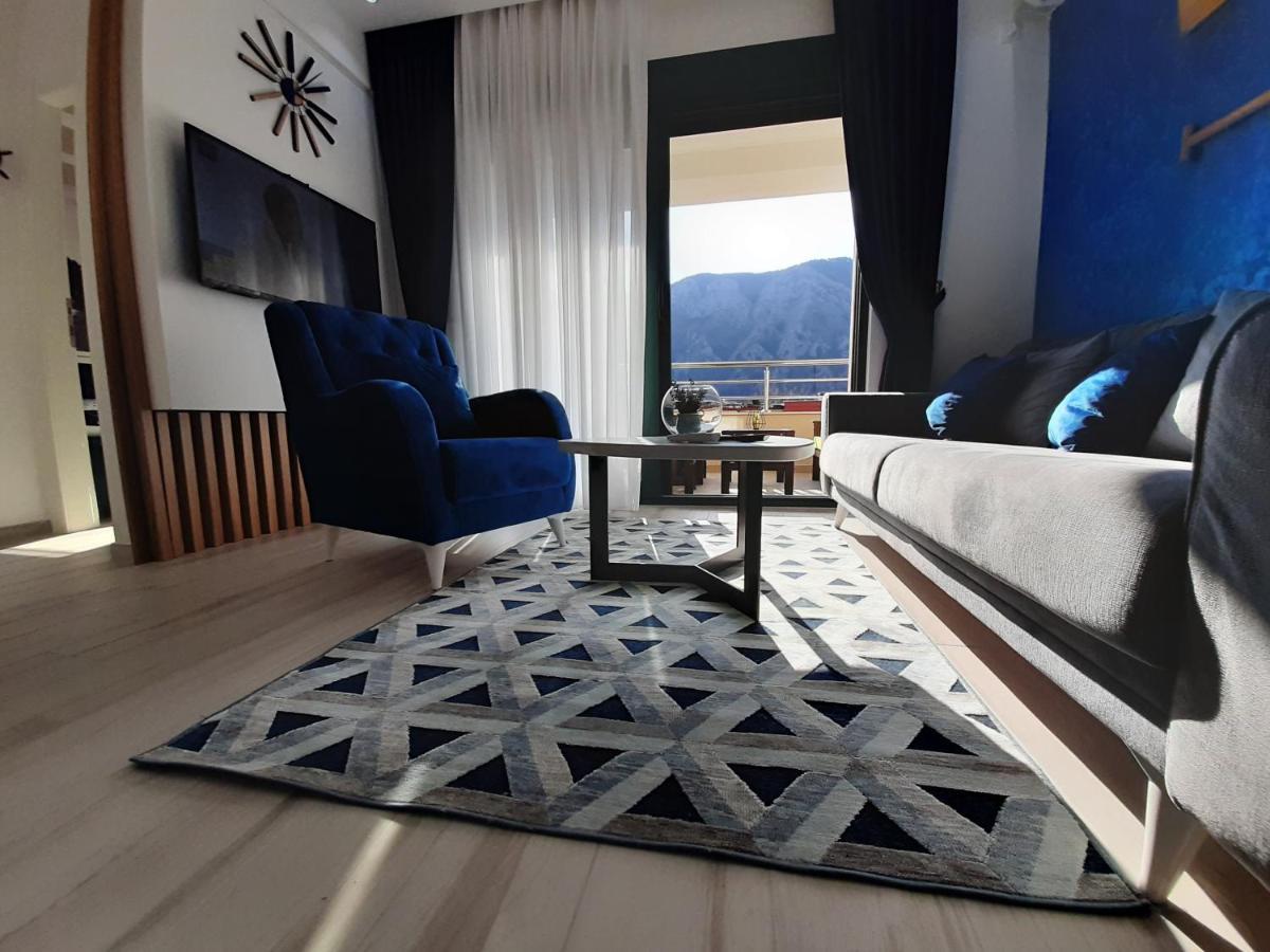 Maritimo Di Cattaro****Lux Apartment With Garage Kültér fotó