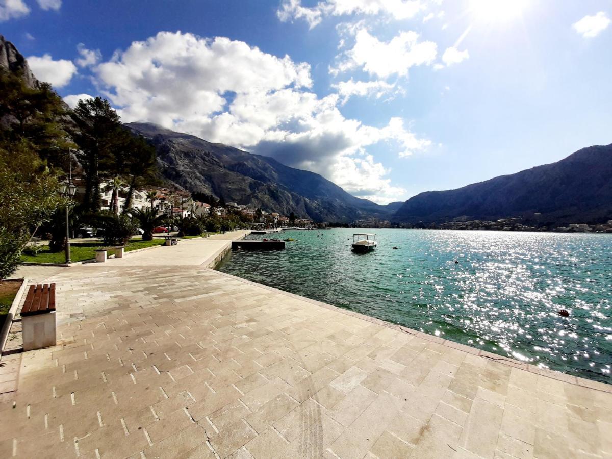 Maritimo Di Cattaro****Lux Apartment With Garage Kültér fotó